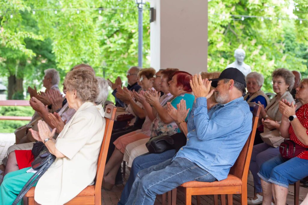 2024-05-13-operettdelutan-szoka-juliaval_05